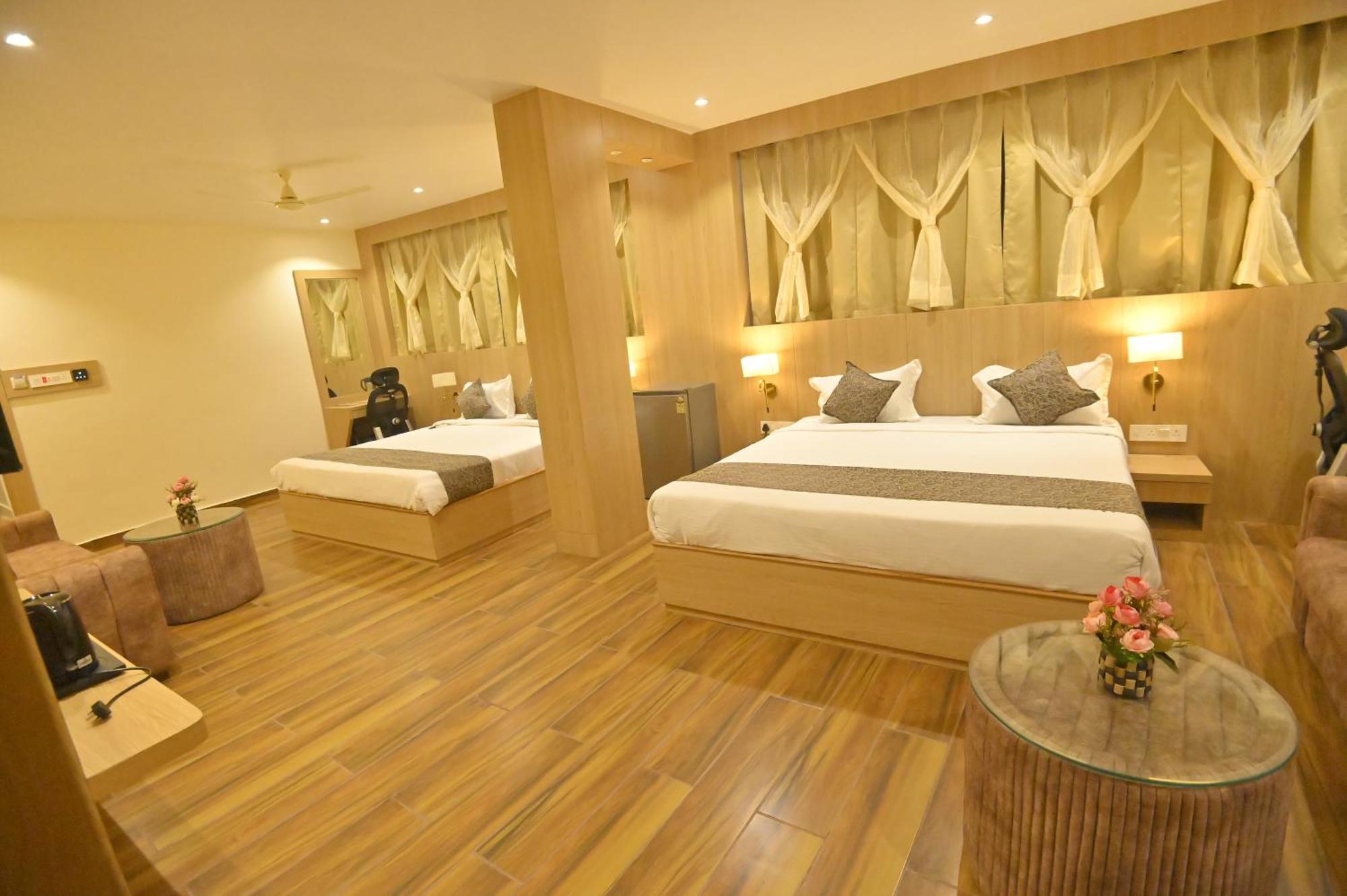 Allāhābād Junction Hotel Jk Palace מראה חיצוני תמונה