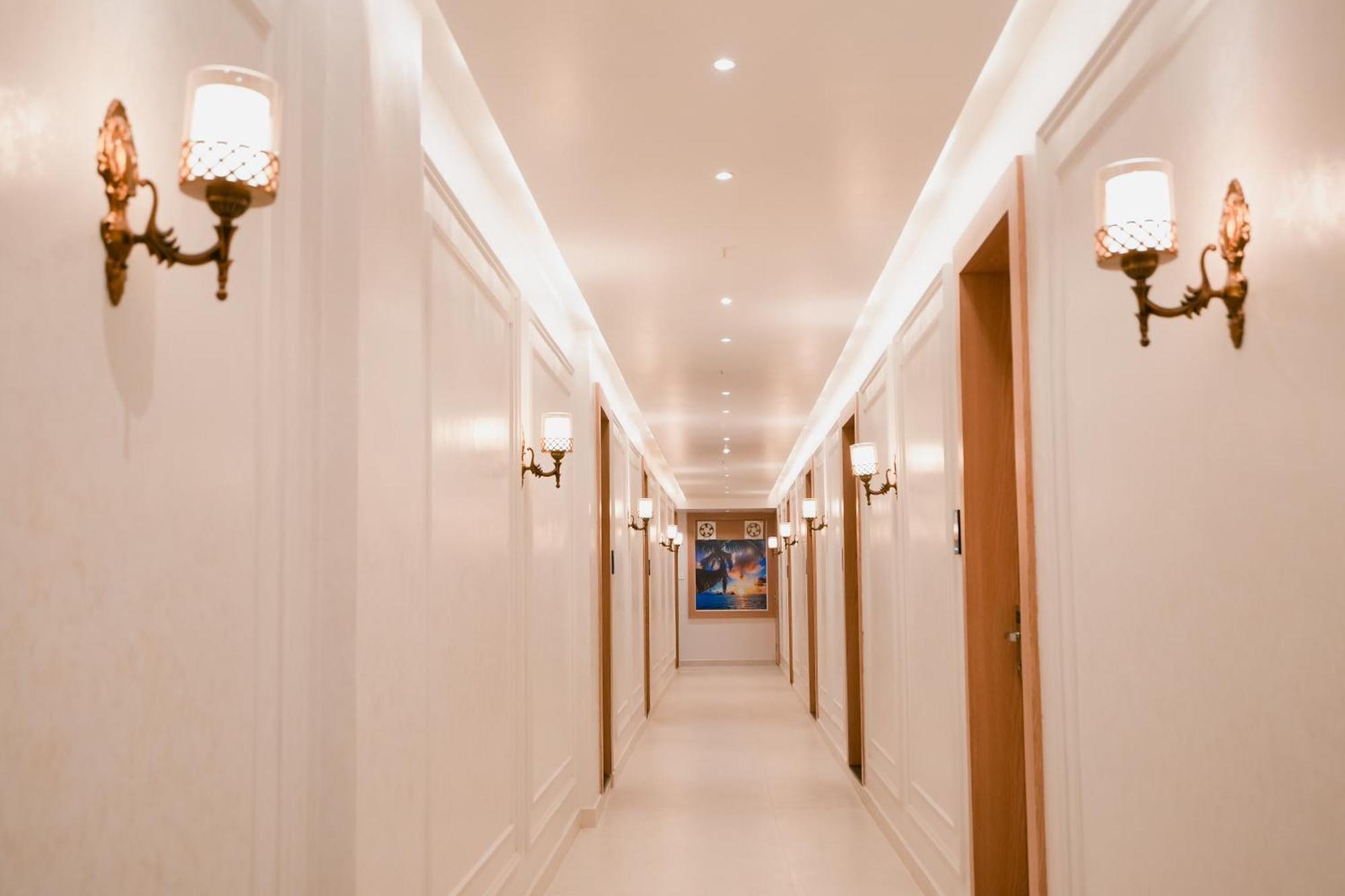 Allāhābād Junction Hotel Jk Palace מראה חיצוני תמונה